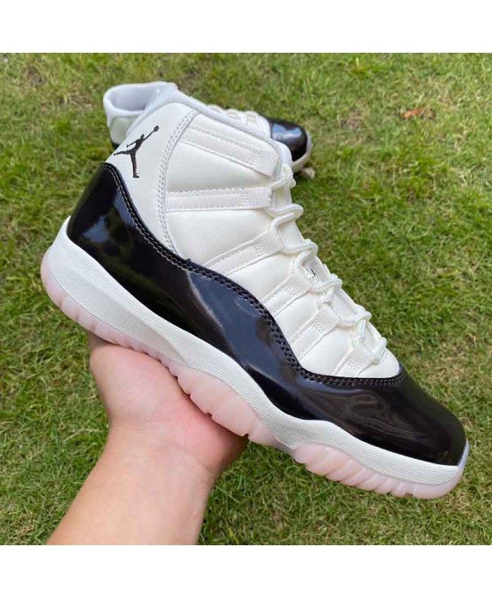 Air Jordan 11 Neapolitan Basketball Shoes